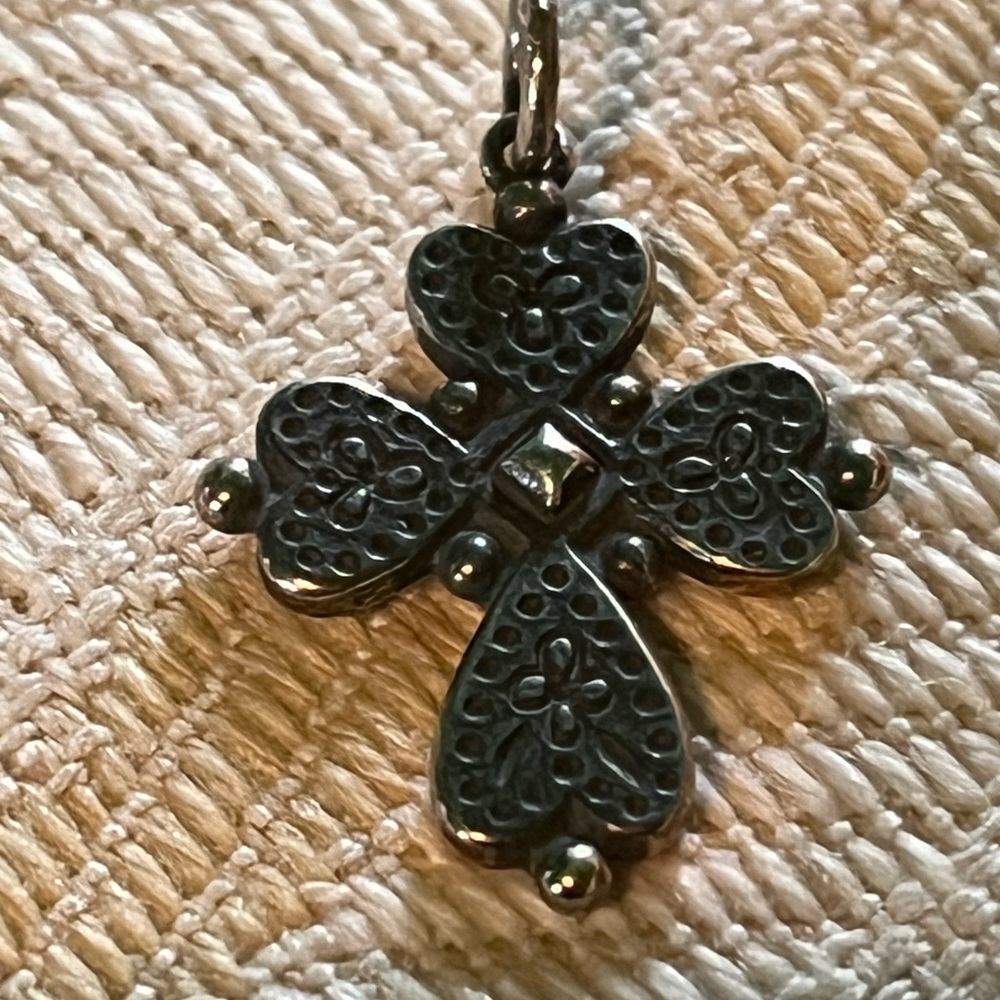 James Avery hearts devotion cross. Adorbs!!!